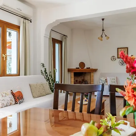 Christina Near Stafylos * Szkópelosz