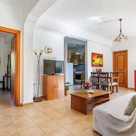 Christina Near Stafylos * Szkópelosz