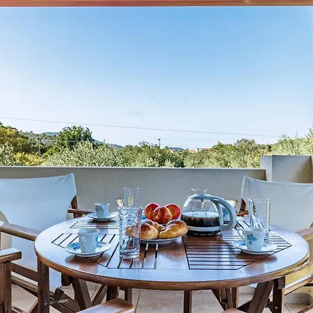 Nyaraló Christina Near Stafylos