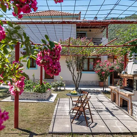 Christina Near Stafylos Nyaraló Szkópelosz