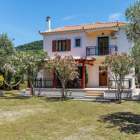 Nyaraló Christina Near Stafylos Szkópelosz