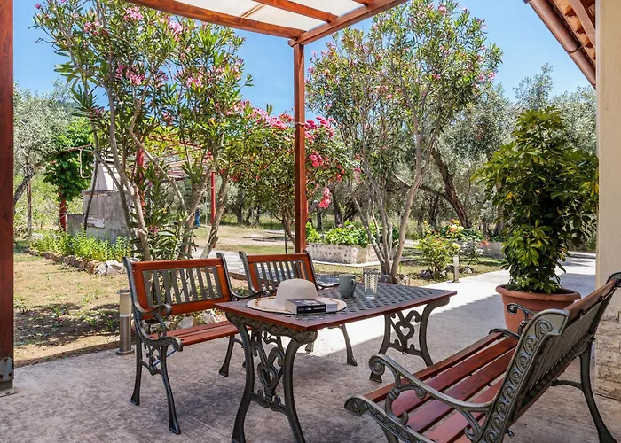 Case de vacanță Christina Near Stafylos *